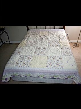 Vintage Quilt Full Queen Blanket Floral Flower embroidered Beads Country Cottage